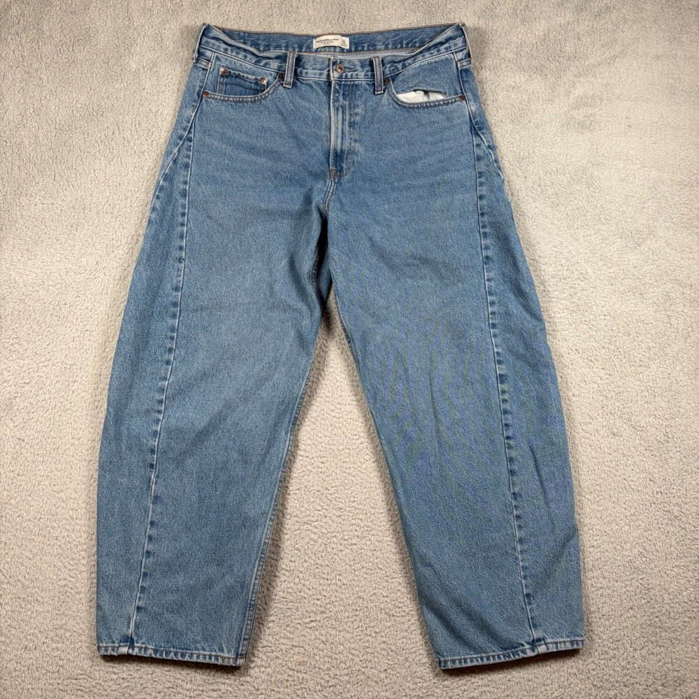 Abercrombie & Fitch Medium Blue Ankle Cropped Jeans